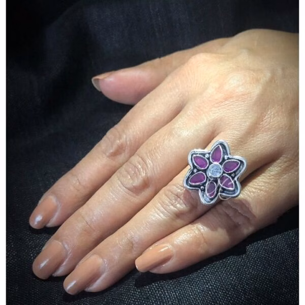 Flower Rotating Finger Ring