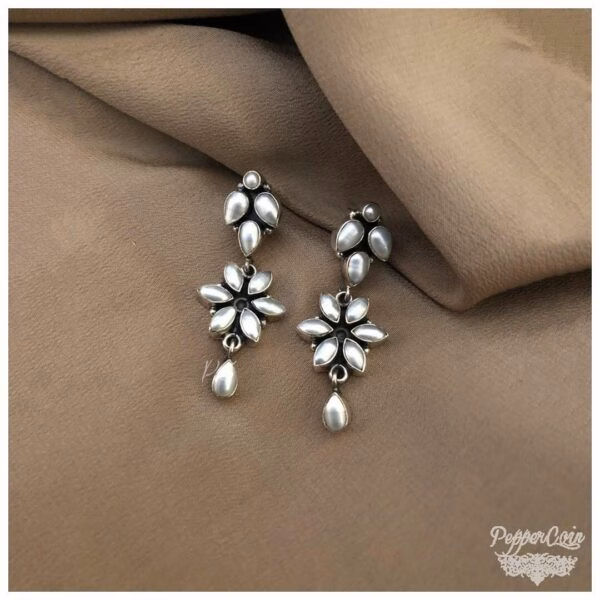 Gauhar Collection - Image 4